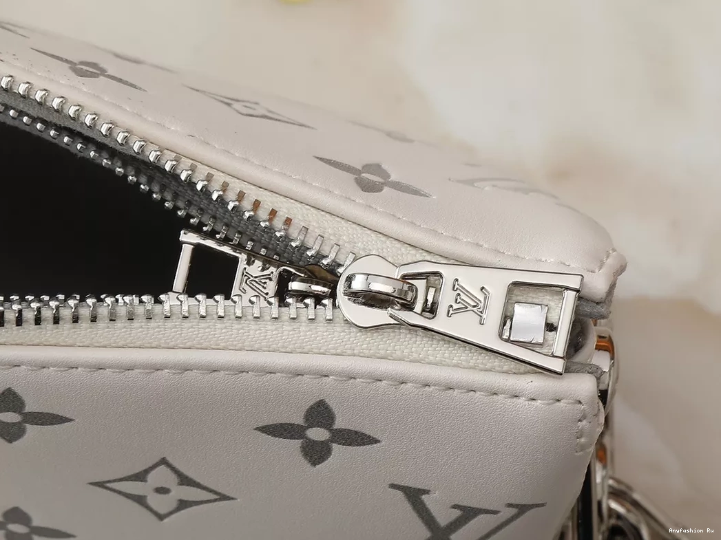 7563 Vuitton EasyMatch Louis For Messenger Women Bags 0223